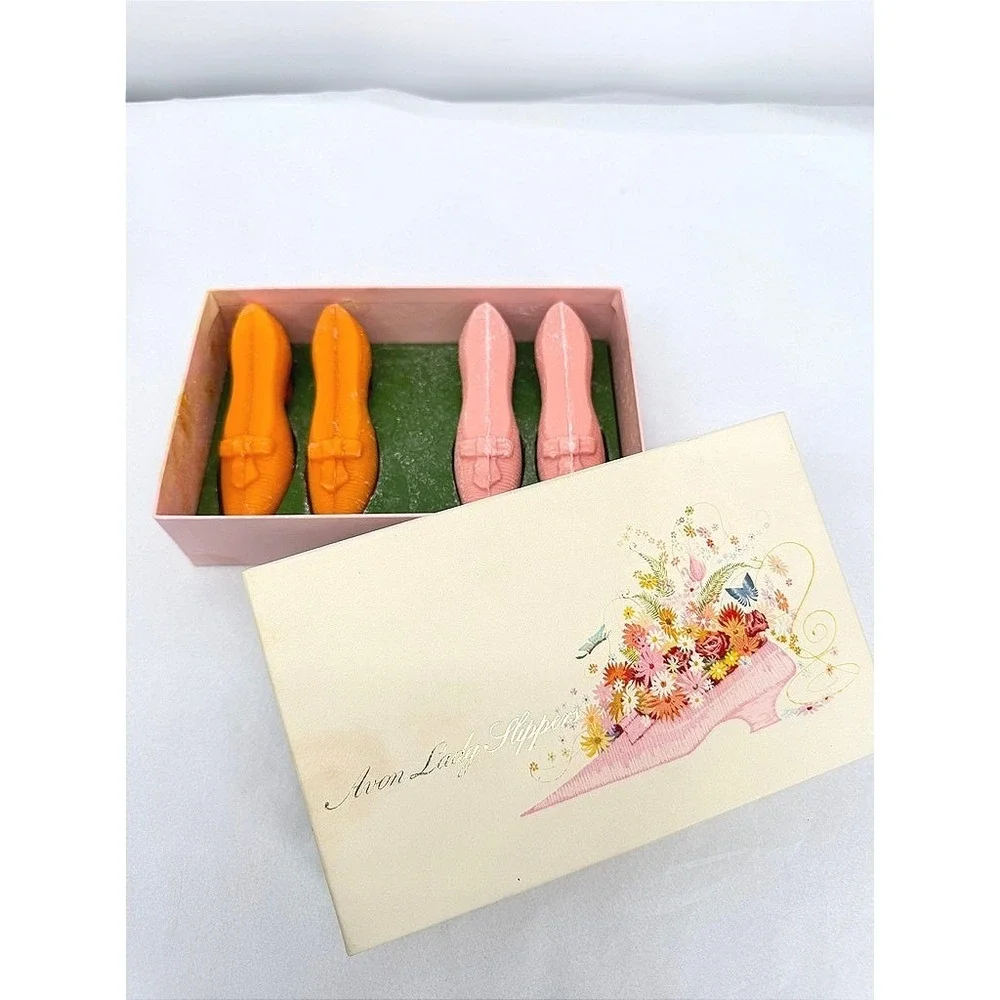 Avon Lady Slippers Soap Set VTG Guest Bath Decorative Floral Gift Whimsical NOS